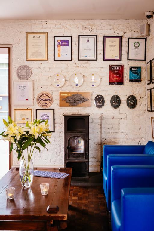 Ice House Hotel Ballina  Esterno foto